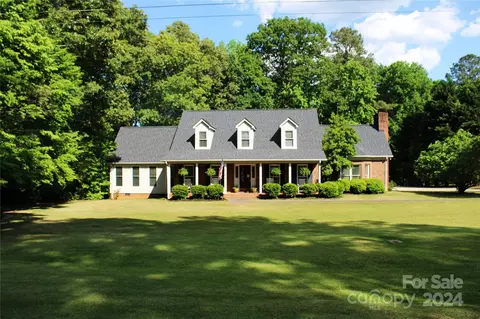 102 N Den Rd, Wadesboro, NC 28170