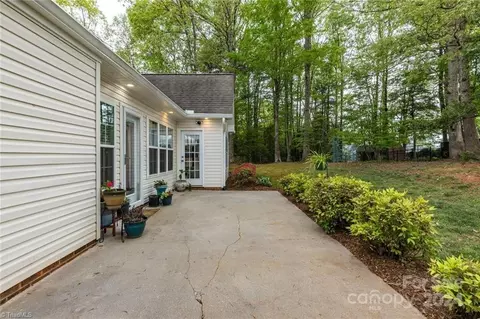 Exterior - 190 Franklin Ct, Purlear, NC 28665 photo 4 of 7