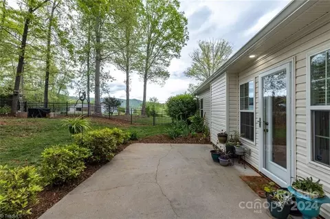 Exterior - 190 Franklin Ct, Purlear, NC 28665 photo 3 of 7