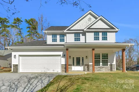 7111 Rockwood Forest Ln, Charlotte, NC 28212