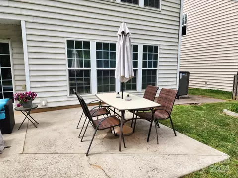 Exterior - 18111 Bluff Inlet Rd, Cornelius, NC 28031 photo 5 of 7