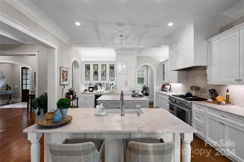 Kitchen - 18121 John Connor Rd, Cornelius, NC 28031 photo 4 of 5