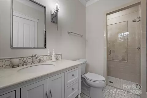 Bath - 18121 John Connor Rd, Cornelius, NC 28031 photo 7 of 8