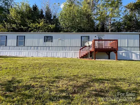 83 Ball Ln, Nebo, NC 28761
