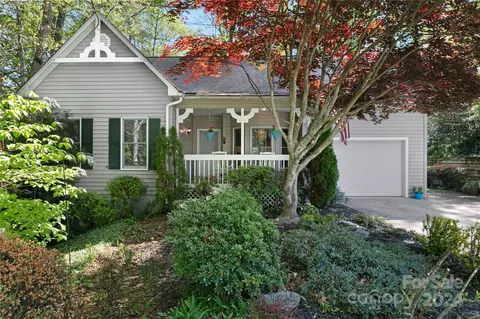 144 Fox Cross Dr, Brevard, NC 28712