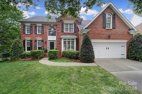 107 Hanson Pl, Mooresville, NC 28115