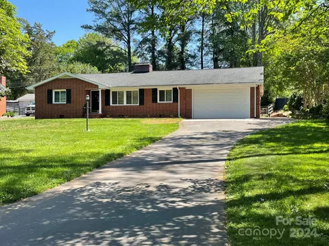 157 S Milford Dr, Salisbury, NC 28144