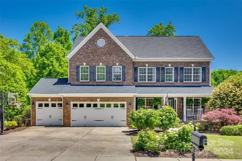 421 Kimbrell Crossing Dr, Fort Mill, SC 29715
