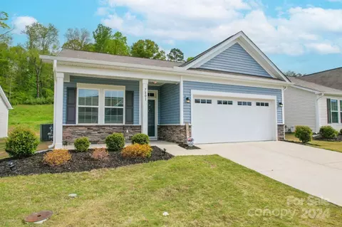 7801 Creek Park Dr, Denver, NC 28037