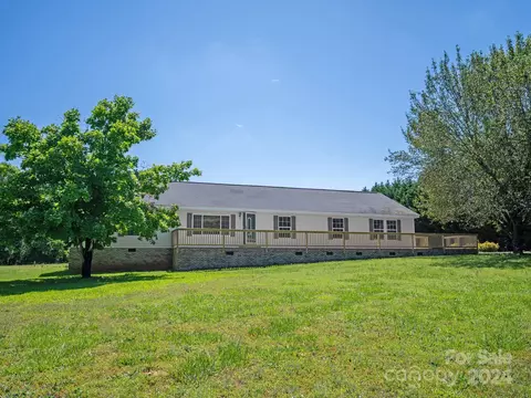 154 Clintwood Dr, Clover, SC 29710