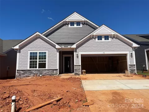 154 Pampas Bf5 Apt 129 Pl #BF5 129, Statesville, NC 28625