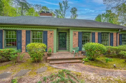 59 Chippewa Dr, Columbus, NC 28722