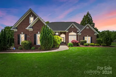 7412 Balintoy Ln, Stallings, NC 28104