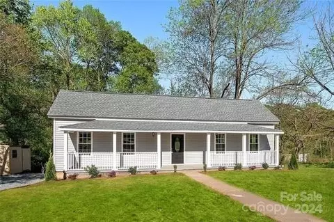 626 Woodlawn Ave, Mount Holly, NC 28120