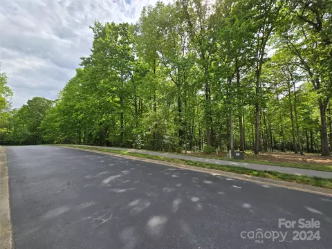 145 Pattersons Brg #38, Badin Lake, NC 28127