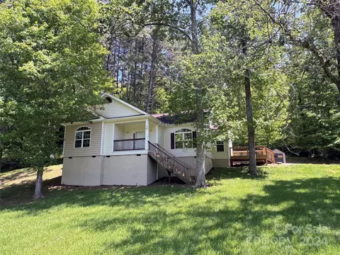 56 Kuykendall Branch Rd, Asheville, NC 28804
