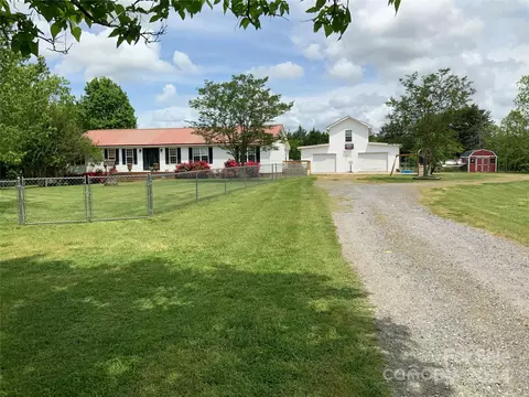 1267 Mt Vernon Rd, Fort Lawn, SC 29714
