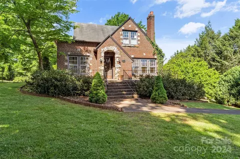 100 Edgewood Ave, Morganton, NC 28655