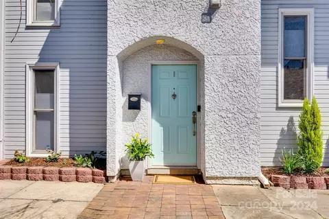 414 W 9th I St #I, Charlotte, NC 28202