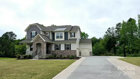 1204 Gramercy Dr, Indian Trail, NC 28079