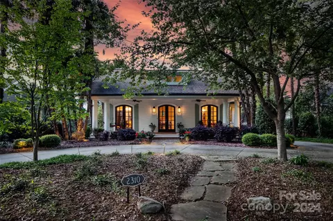 2310 Westfield Rd, Charlotte, NC 28207
