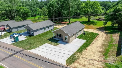1104 C Se Ave SE, Hickory, NC 28601 photo 25