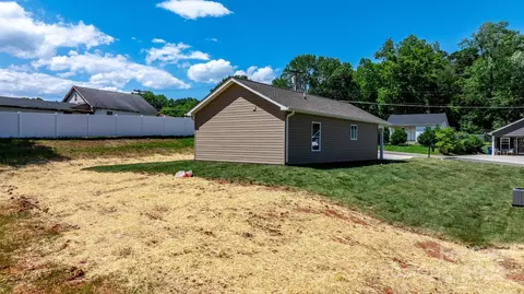 1104 C Se Ave SE, Hickory, NC 28601 photo 29