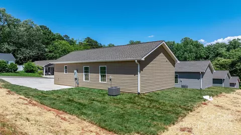 1104 C Se Ave SE, Hickory, NC 28601 photo 30