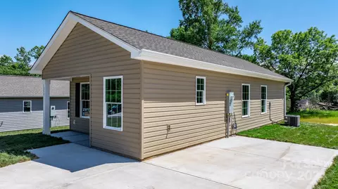 1104 C Se Ave SE, Hickory, NC 28601 photo 34