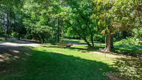 1104 C Se Ave SE, Hickory, NC 28601 photo 38
