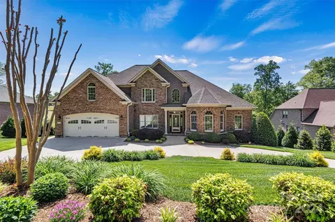115 Wexford Pt, Hickory, NC 28601