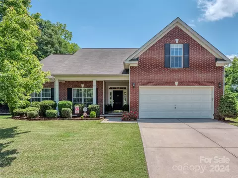 10570 Tintinhull Dr, Fort Mill, SC 29707
