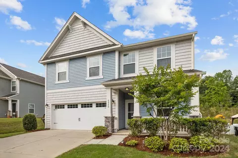 8040 Camden Xing, Lowell, NC 28098