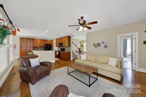 106 Mills Ln, Fort Mill, SC 29708 photo 10