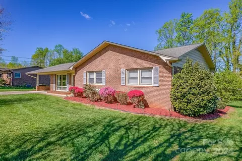 4659 Lakeview Acres Rd, Valdese, NC 28690