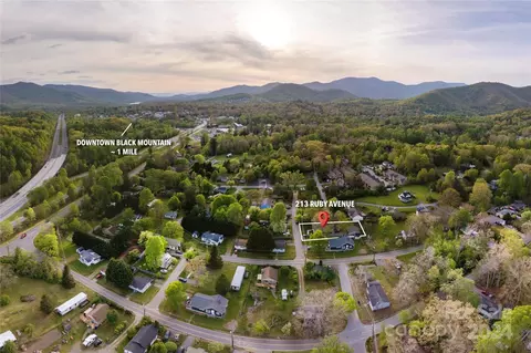 213 Ruby Ave, Black Mountain, NC 28711 photo 13