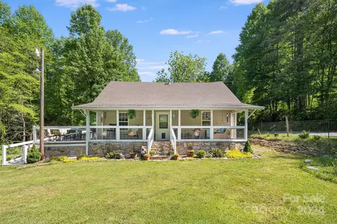 1771 Solomon Jones Rd, Cedar Mountain, NC 28718