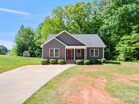 905 Loganberry Ln, York, SC 29745
