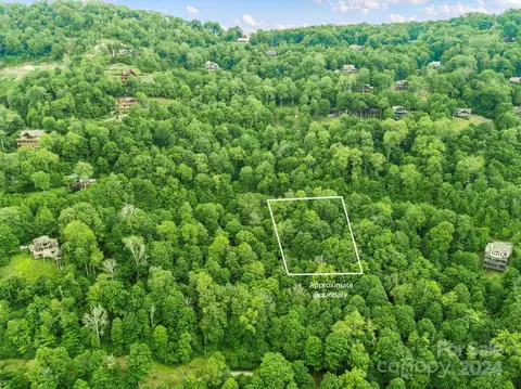 98 Goldenleaf 98 Rd #98, Mars Hill, NC 28754