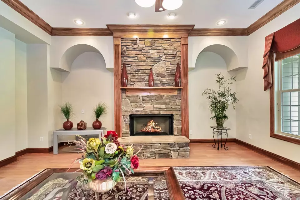  930 25th Avenue Nw Dr NW, Hickory, NC 28601 photo 5