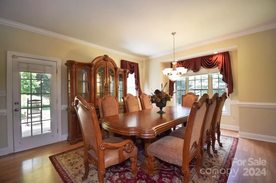 930 25th Avenue Nw Dr NW, Hickory, NC 28601 photo 11