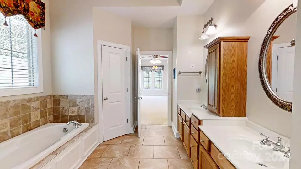  930 25th Avenue Nw Dr NW, Hickory, NC 28601 photo 15