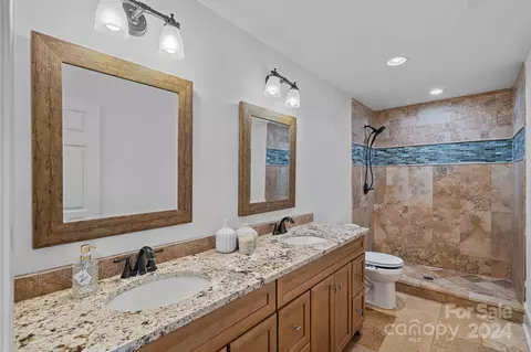 5555 Riverfront Rd, Clover, SC 29710 photo 25