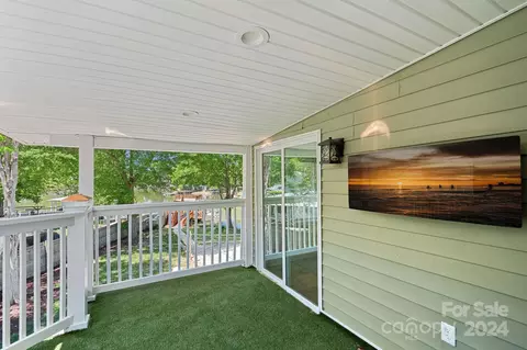 5555 Riverfront Rd, Clover, SC 29710 photo 20