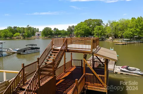 5555 Riverfront Rd, Clover, SC 29710 photo 37