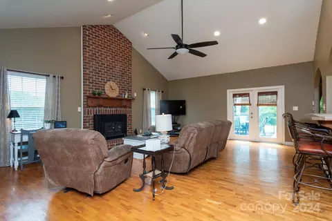 Living - 2722 Hallman Dr, Crouse, NC 28033 photo 1 of 3