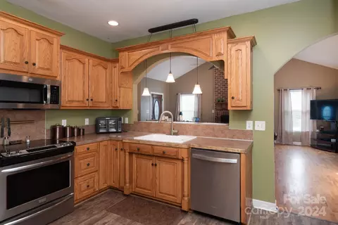 Kitchen - 2722 Hallman Dr, Crouse, NC 28033 photo 2 of 2