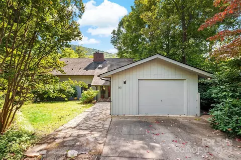 141 Holston Ln, Montreat, NC 28757