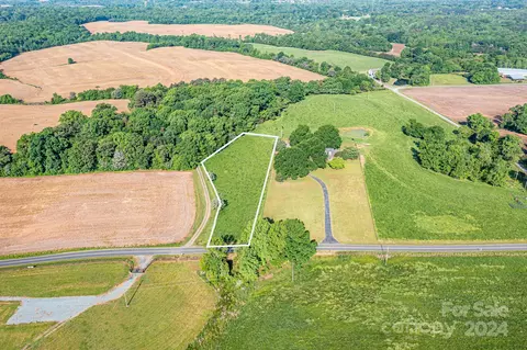 000 Mills Harris Rd, Marshville, NC 28103