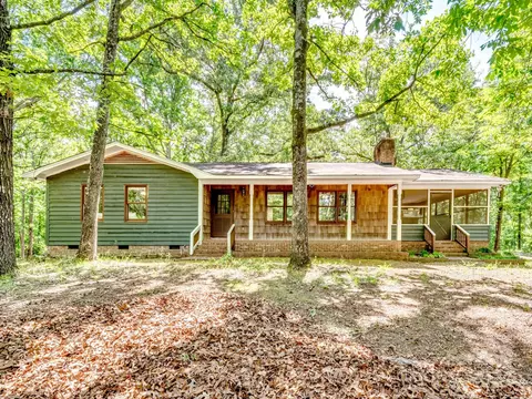 833 Landsford Rd, Marshville, NC 28103
